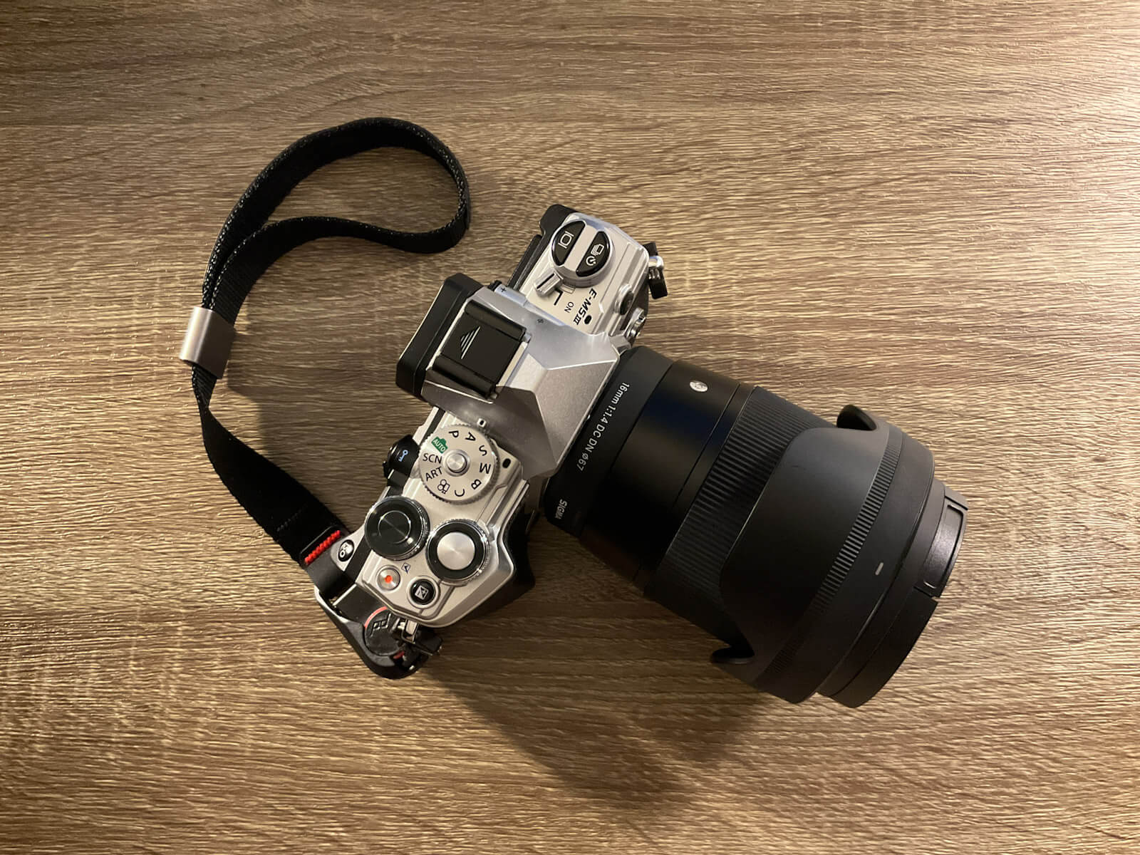 カメラ レンズ(単焦点) 実機レビュー】SIGMA 16mm F1.4 DC DN の特徴と作例 | フォトどう