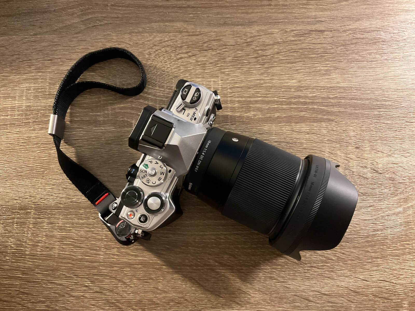 16mm F1.4 DC DN Contemporary マイクロフォーサーズ